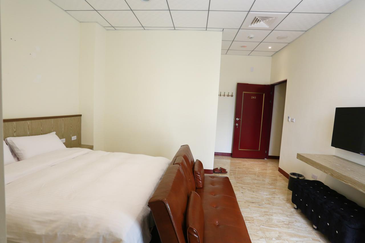 Changju Hotel-附免費停車位 T'ai-tung Exteriör bild