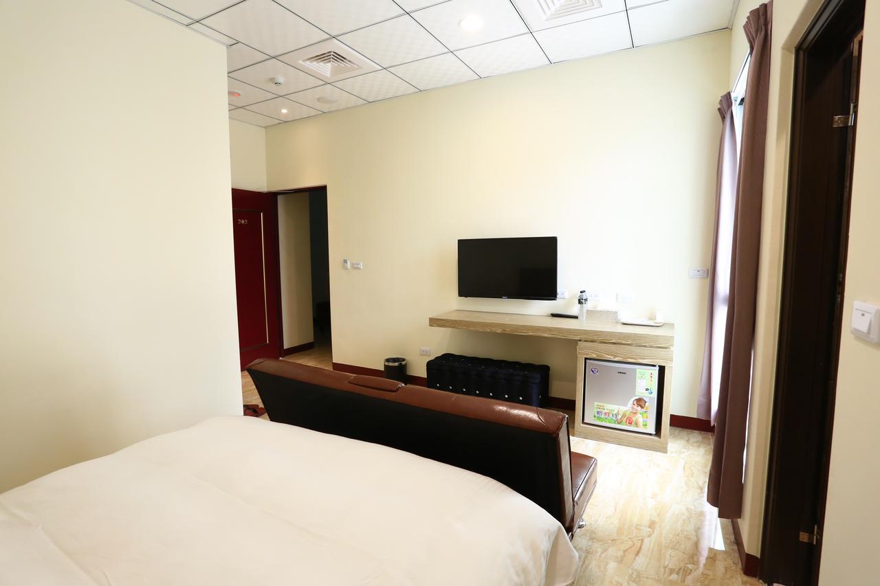 Changju Hotel-附免費停車位 T'ai-tung Exteriör bild