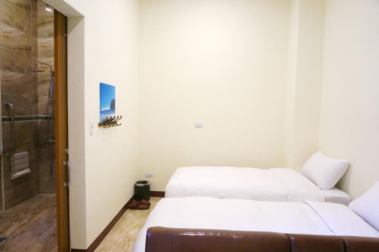 Changju Hotel-附免費停車位 T'ai-tung Exteriör bild