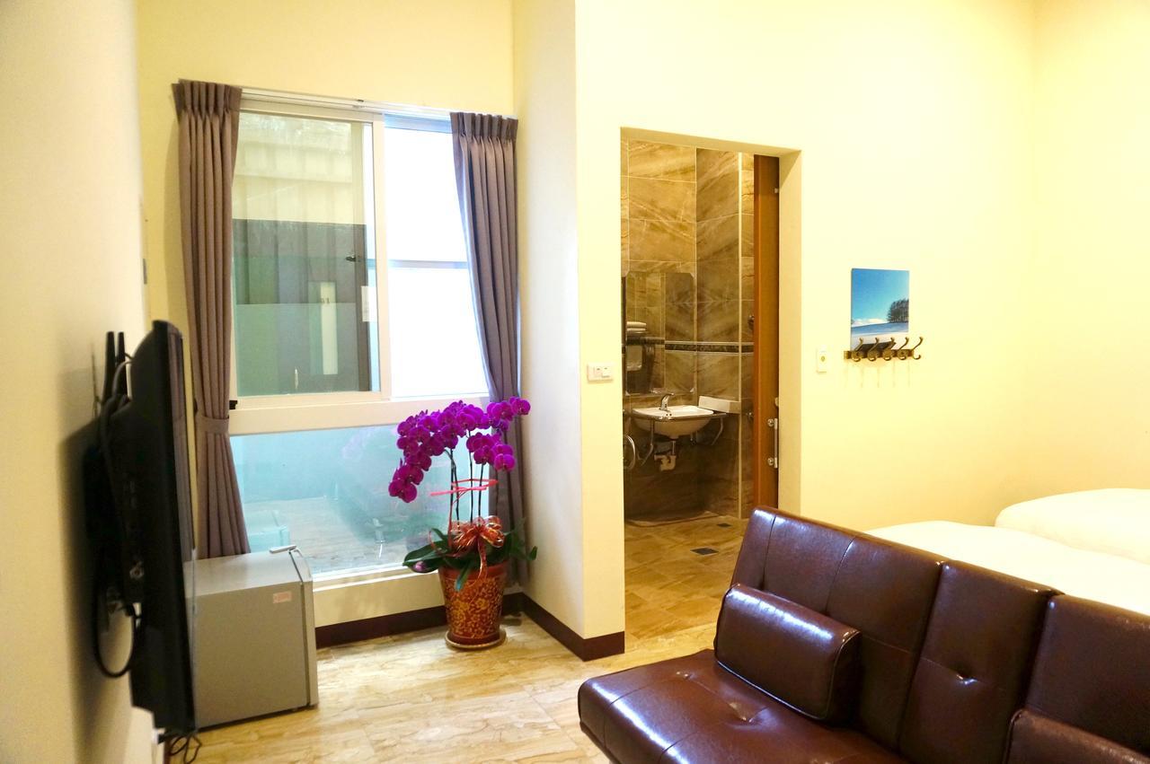 Changju Hotel-附免費停車位 T'ai-tung Exteriör bild