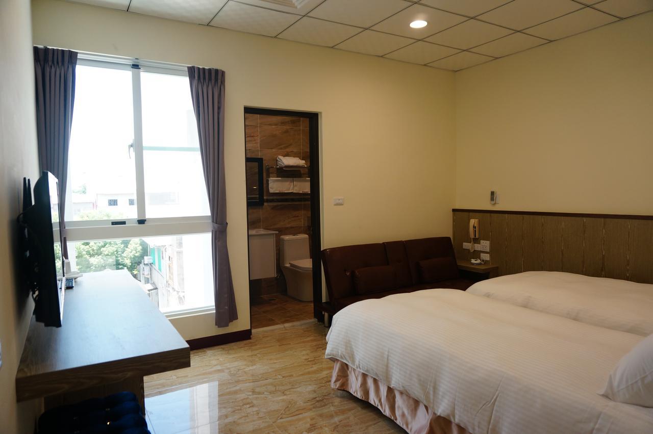 Changju Hotel-附免費停車位 T'ai-tung Exteriör bild